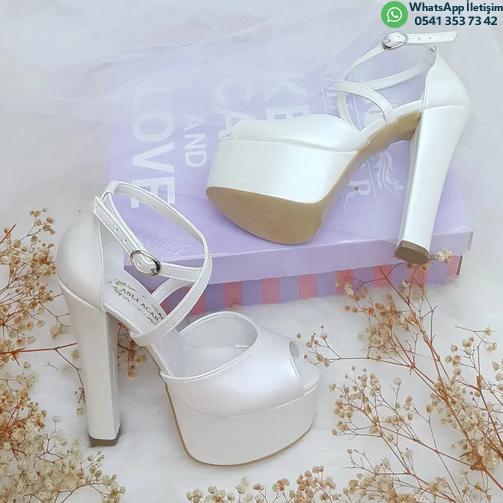 15 Cm High Thick Heeled Cross Strap Comfortable Bridal Shoes