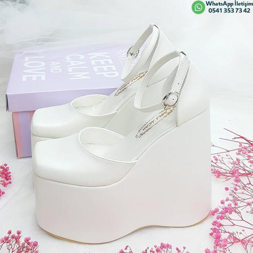 16 cm High Heeled Very Comfortable Closed Toe Wedge Heel Bridal Shoes for Country Weddings