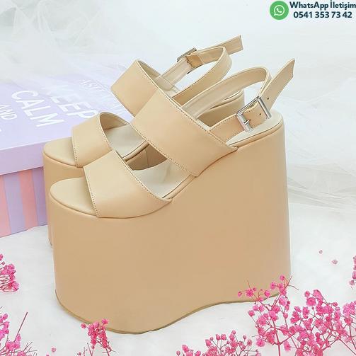 18 Cm High Wedge Heel Model Skin Color Less Curved Sandals Engagement Shoes