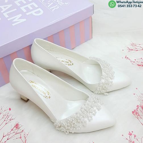 6.5 Cm Short Heeled Stiletto Model Comfortable Bridal Shoes with Accessory Detail