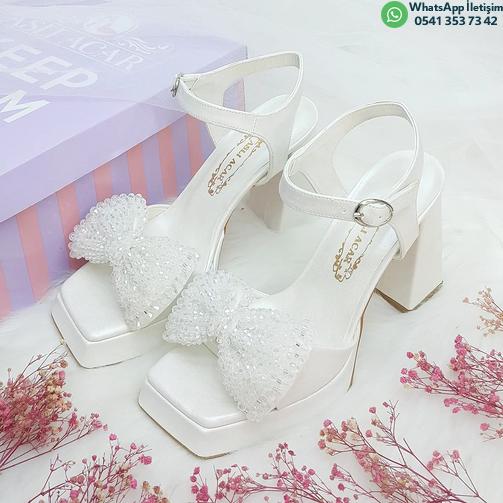 Comfortable Wedding Shoes for Brides with Crystal Stone Bow Detail and Low Heels