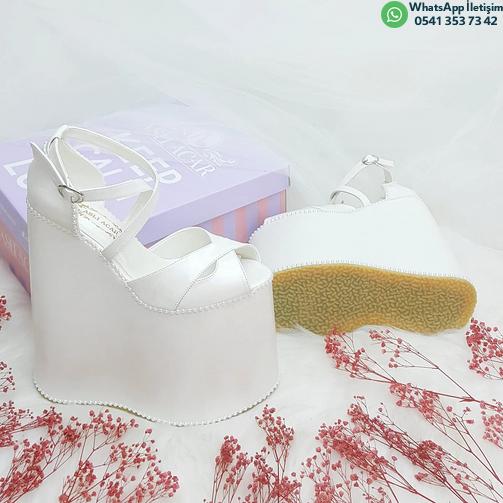 Special Design Wedge Heel Model High Heeled Comfortable Wedding Shoes for Brides