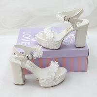 11 Cm Comfortable Heeled Floral Design Bridal Shoes
