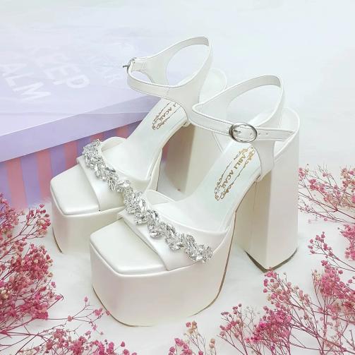 16 Cm Thick Heeled Very Comfortable Pearl Color Bridal Shoes