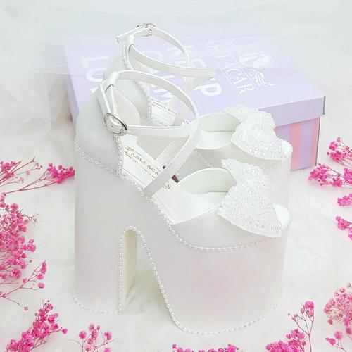 18 Cm Yüksek Dolgu topuk Model Kristal Taş Fiyonklu Az Eğimli Çok Rahat Gelin Ayakkabısı