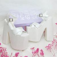18 Cm High Heeled Slightly Curved Very Comfortable Cross Strap Bridal Shoes