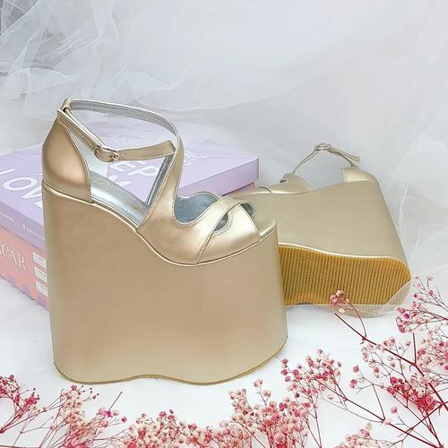 20 cm High Wedge Heel, Gentle Platform, Gold Color Women's Engagement Shoes