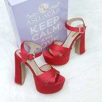 13 Cm Kalın Topuklu Kırmızı Saten Sandalet Gelin Ayakkabısı