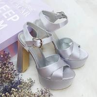 14 Cm Kalın Rahat Topuklu Gümüş Renk Saten Nişan Ayakkabısı