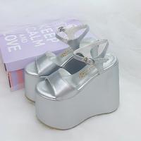 15 Cm Düz Tabanlı Dolgu Topuk Gümüş Renk Nişan & Gelin Ayakkabısı