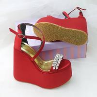 15 Cm Rahat Dolgu Topuk Kırmızı Saten Taşlı Nişan Ayakkabısı