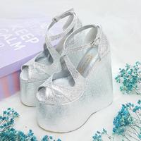 18 Cm Gümüş Renk Rahat Dolgu Topuk Nişan & Gelin Ayakkabısı