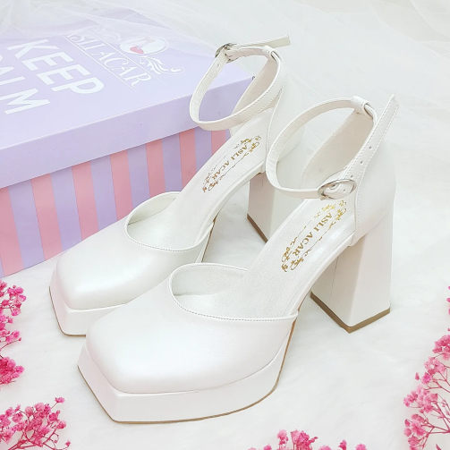 10 Cm Low Heel Closed Toe Simple Model Very Comfortable Bridal Shoes
