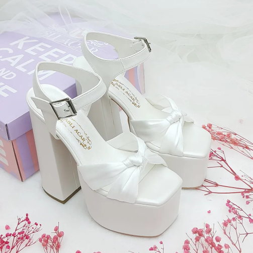 16 cm High Platform Heel Slightly Inclined Stitched Model Very Comfortable Bridal Shoes