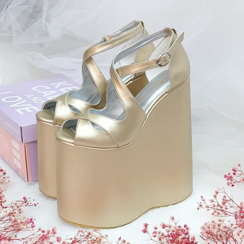 20 cm High Wedge Heel, Gentle Platform, Gold Color Women's Engagement Shoes