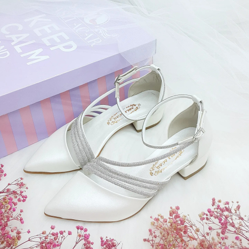  Taş Detaylı Kırık Beyaz Kısa Topuklu Stiletto Gelin Ayakkabısı